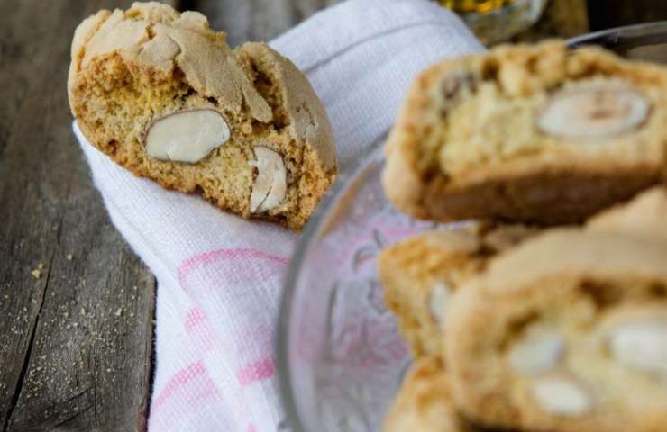 Cantucci ricetta
