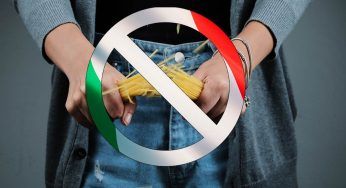 Spezzare gli spaghetti: perchè non dovresti mai farlo prima di cuocerli