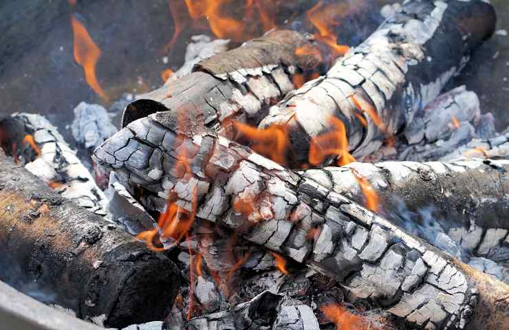 Cenere come smaltirla