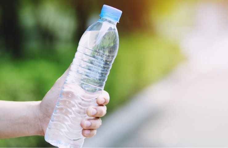 industria acqua bottiglia