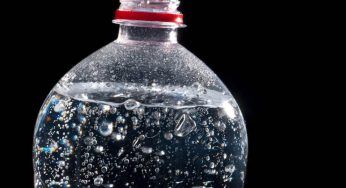 Acqua frizzante, tutto quello che sai è vero? Ecco alcuni falsi miti