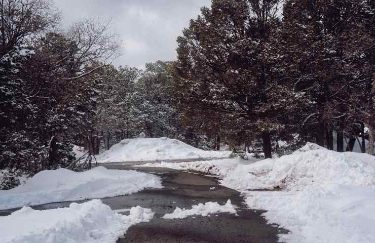 Neve: le conseguenze di quella artificiale