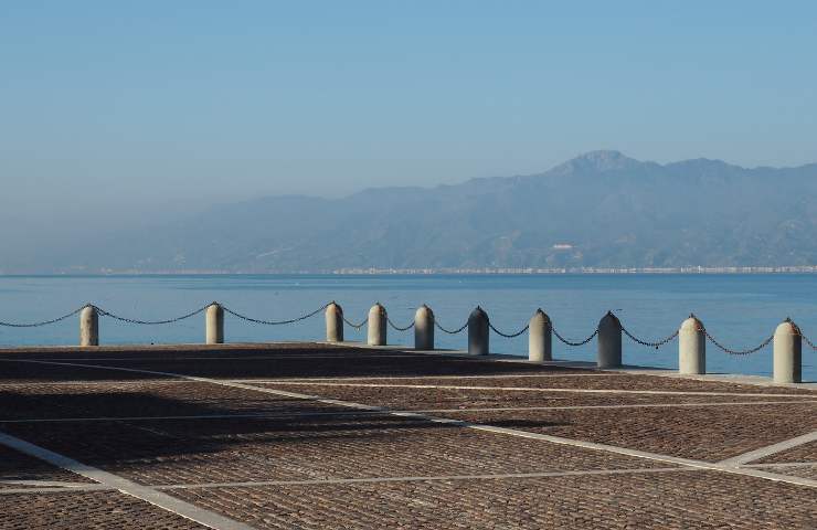 Reggio Calabria asfalto green rifiuti plastica