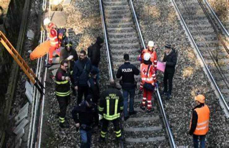 tragedia Teramo 2 ragazzi travolti treno