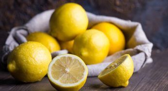 Sale grosso e limone: due ingredienti per eliminare macchie difficili