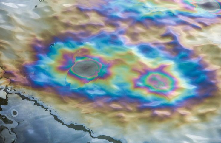 petrolio derivati distruzione ecosistemi naturali