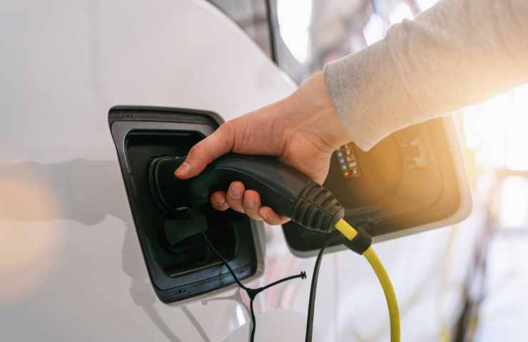 auto elettriche efficienza e-fuel