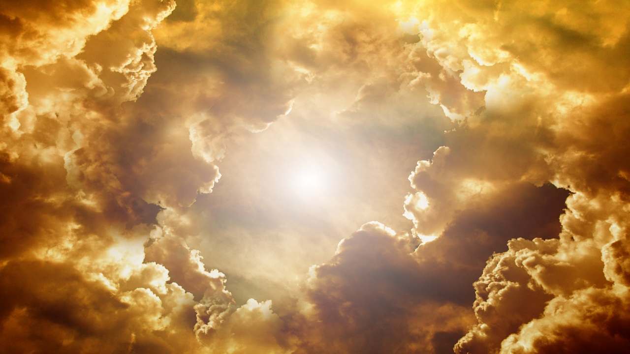 Tempeste solari nuvole