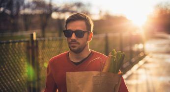 Uomini single: secondo uno studio sono loro ad inquinare di più