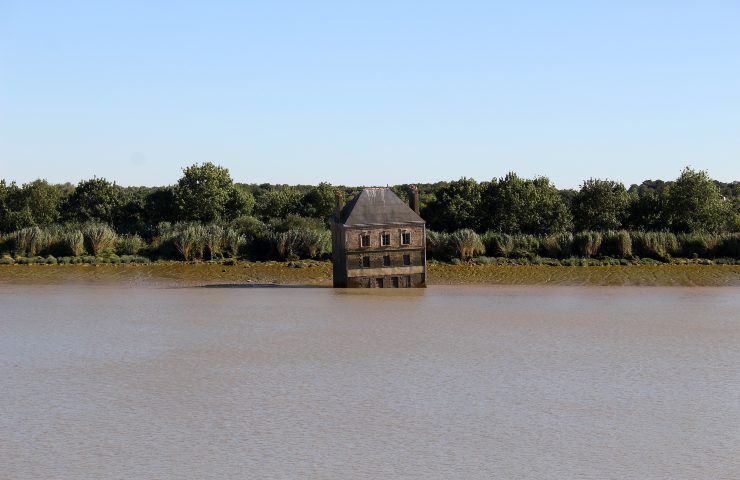Casa galleggiante Loira storia incredibile