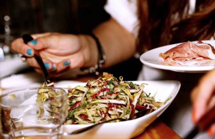 Cena: l'ora migliore per farlo