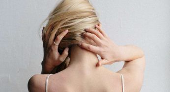 Scrocchiare il collo può far male alla salute?