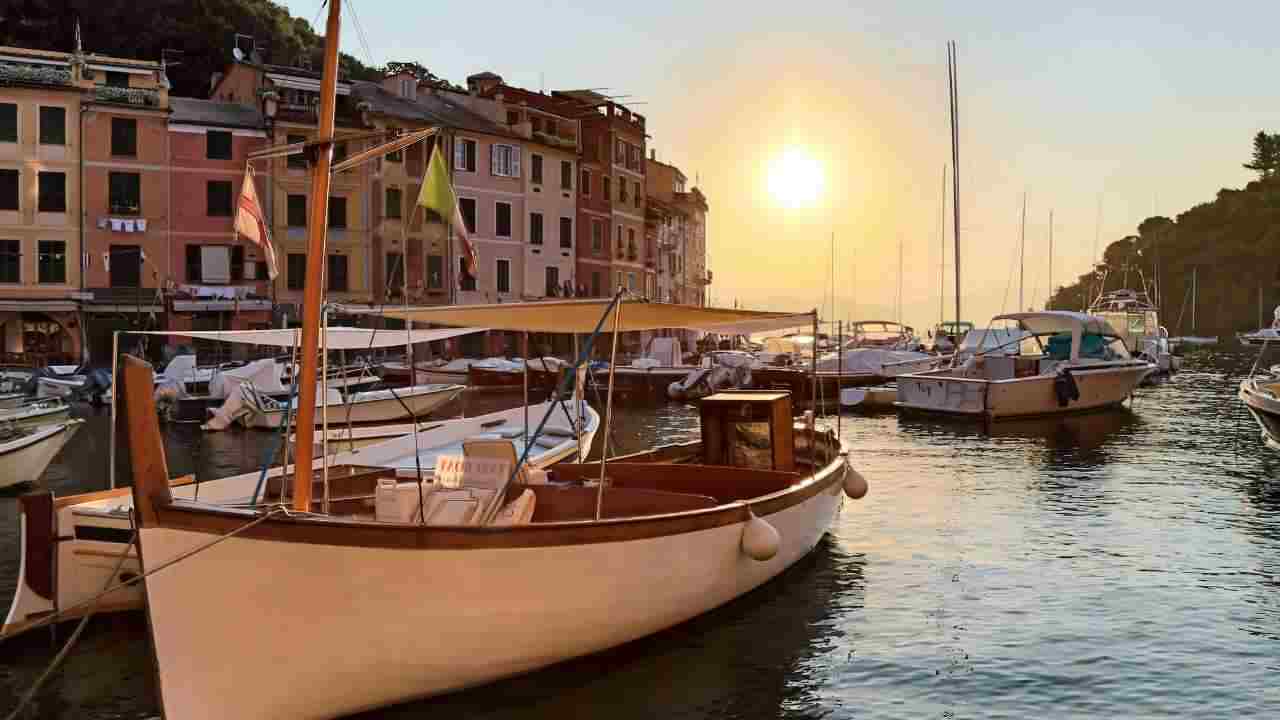 Portofino divieto selfie sindaco parole