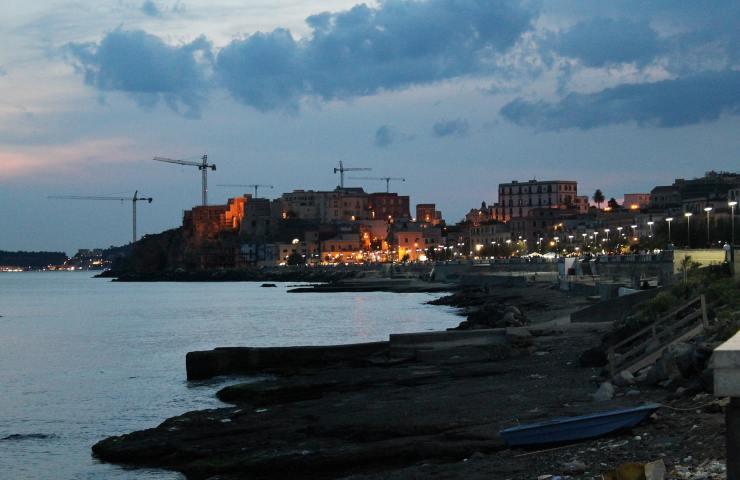 Pozzuoli mare inquinato pericoloso