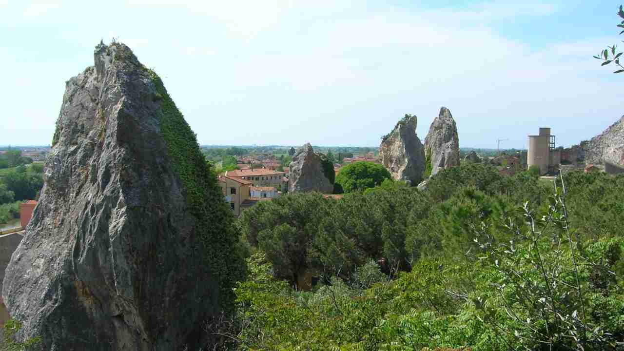 Uliveto Terme parco termale acqua famosa borgo Vicopisano