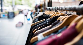 Industria del fast fashion e greenwashing: quello che non torna