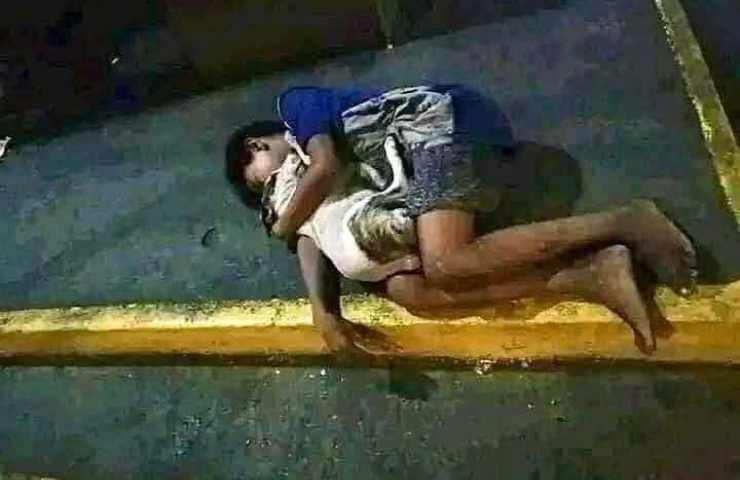 chi è il bambino che dormiva per strada a manila