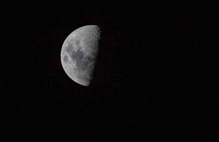 luna calante notte