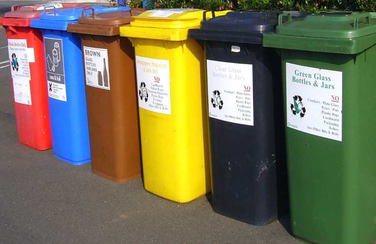riciclo rifiuti simboli