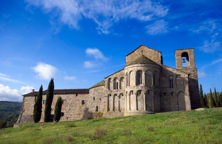 abbazia toscana prato 
