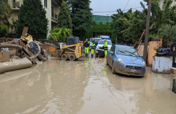 Emilia Romagna maltempo tetano militari disinfettanti