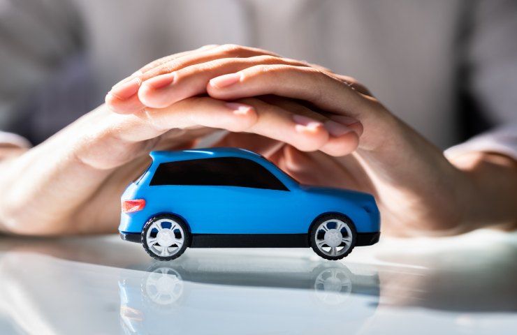 Scatola Fusibili Auto 6 Relè + Supporto 5 Vie - Nacelle Portafusibili Universale Per Veicoli