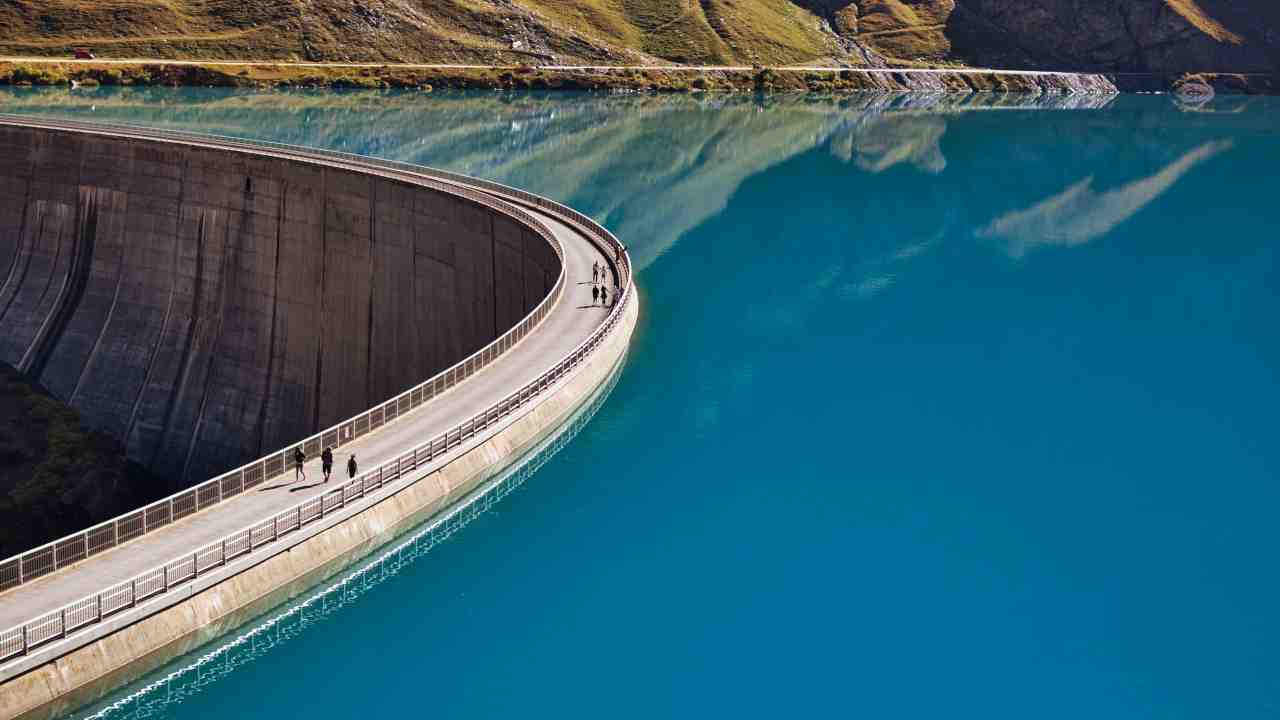 Diga Tre Gole Cina centrale idroelettrica bacino idrico