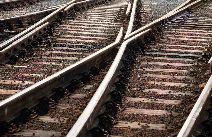 Emilia Romagna maltempo treni cancellati