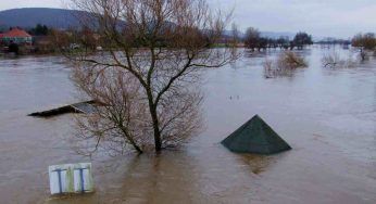 Alluvione, il VIDEO del camion mostra esattamente cosa non fare MAI