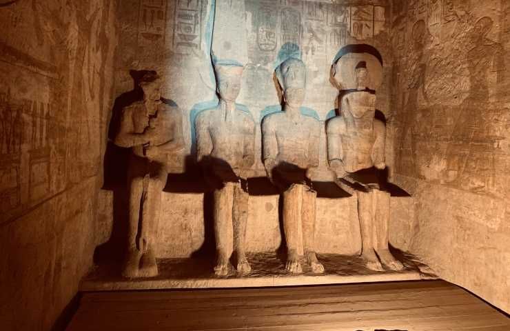 Egittologo malattia esplorazione tomba 