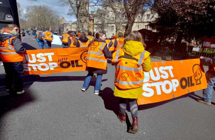 Just Stop Oil protesta concessioni Governo