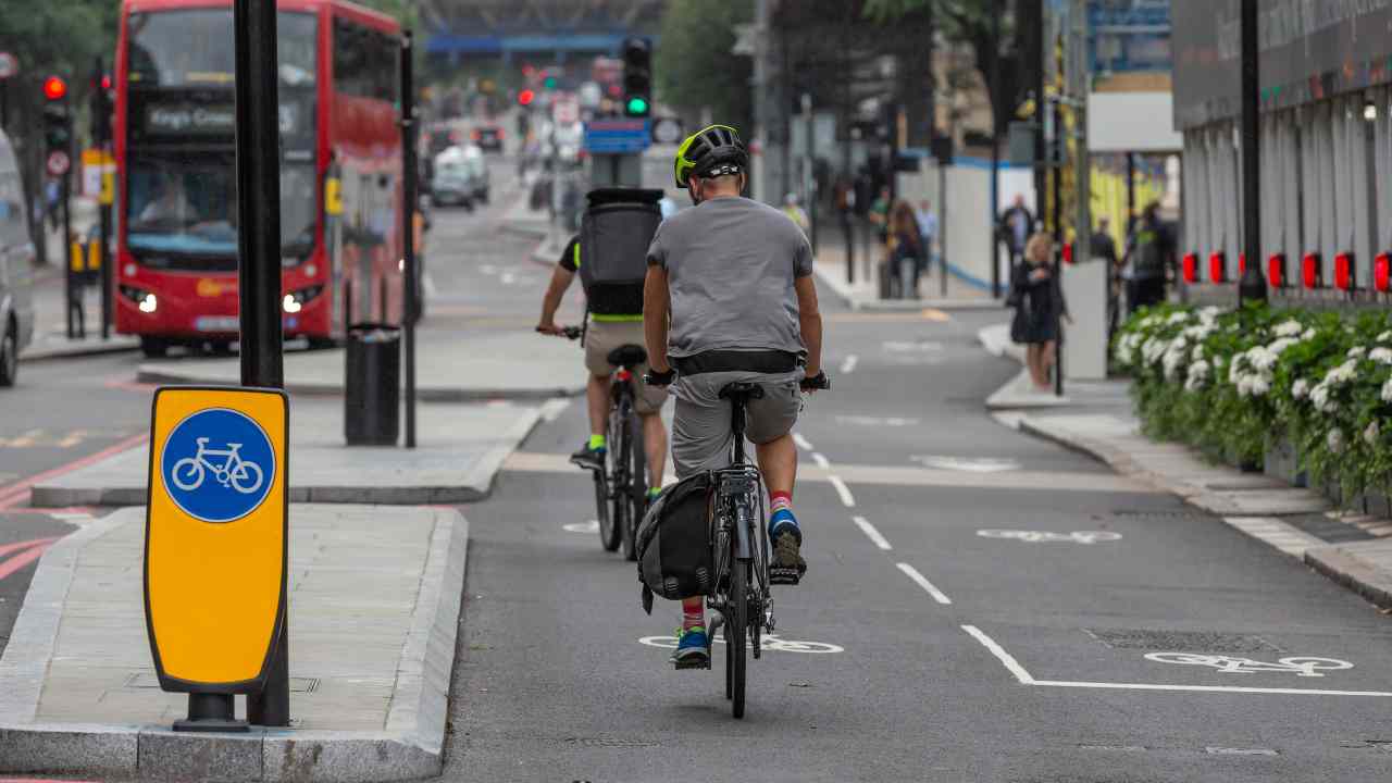 Persone in bici 