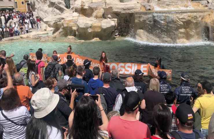 Ultima Generazione carbone vegetale Fontana Trevi