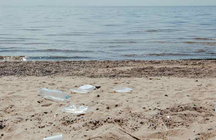 Legambiente rifiuti spiagge italiane