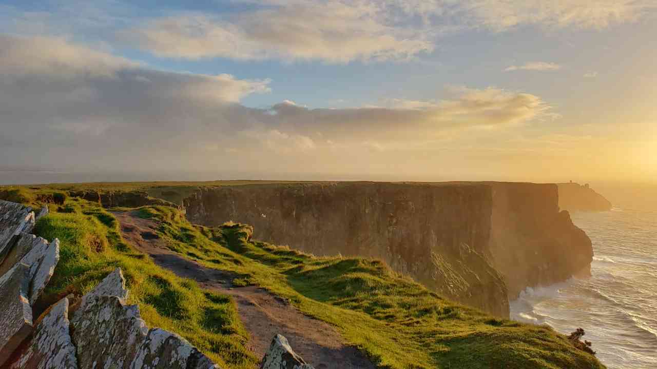 Vacanza piedi Irlanda itinerari sostenibili