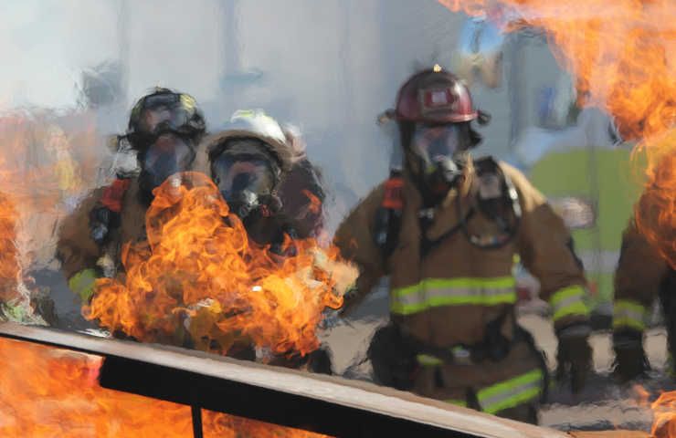 Incendi Canada situazione emergenza sfollati