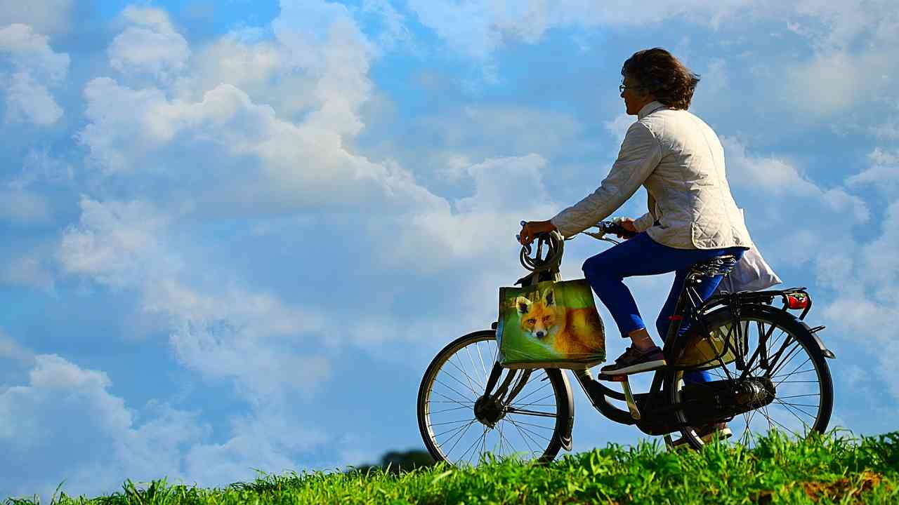 viaggiare sostenibile bicicletta