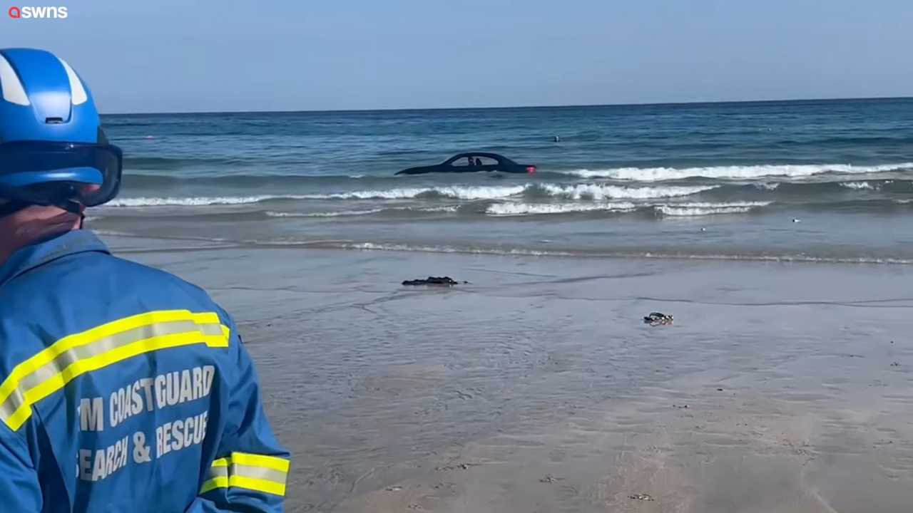 guardia costiera recupera auto mare