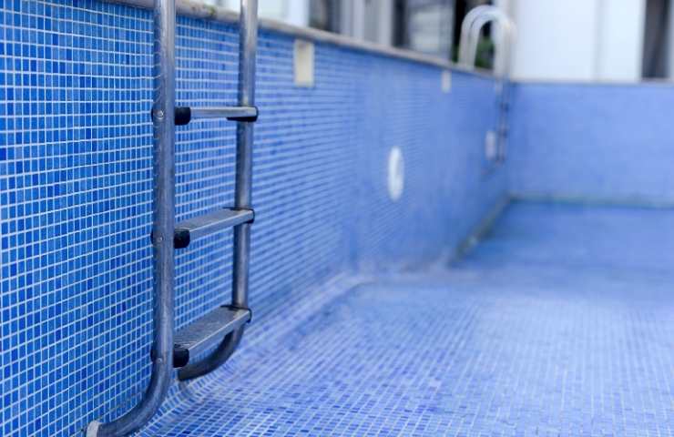 cosa fare con una piscina vuota