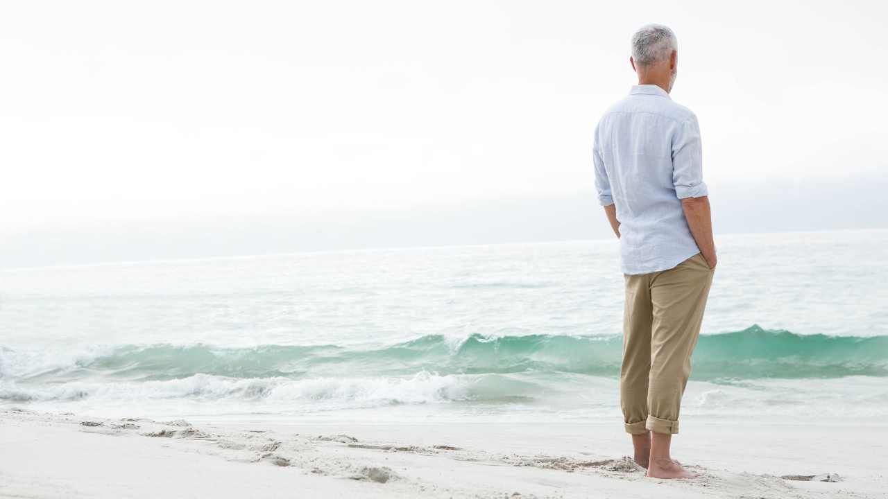 cosa succede se si fa pipì in mare