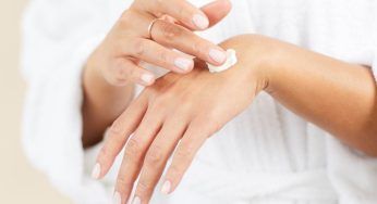 Crema per le mani: puoi prepararla in casa con prodotti naturali che preferisci