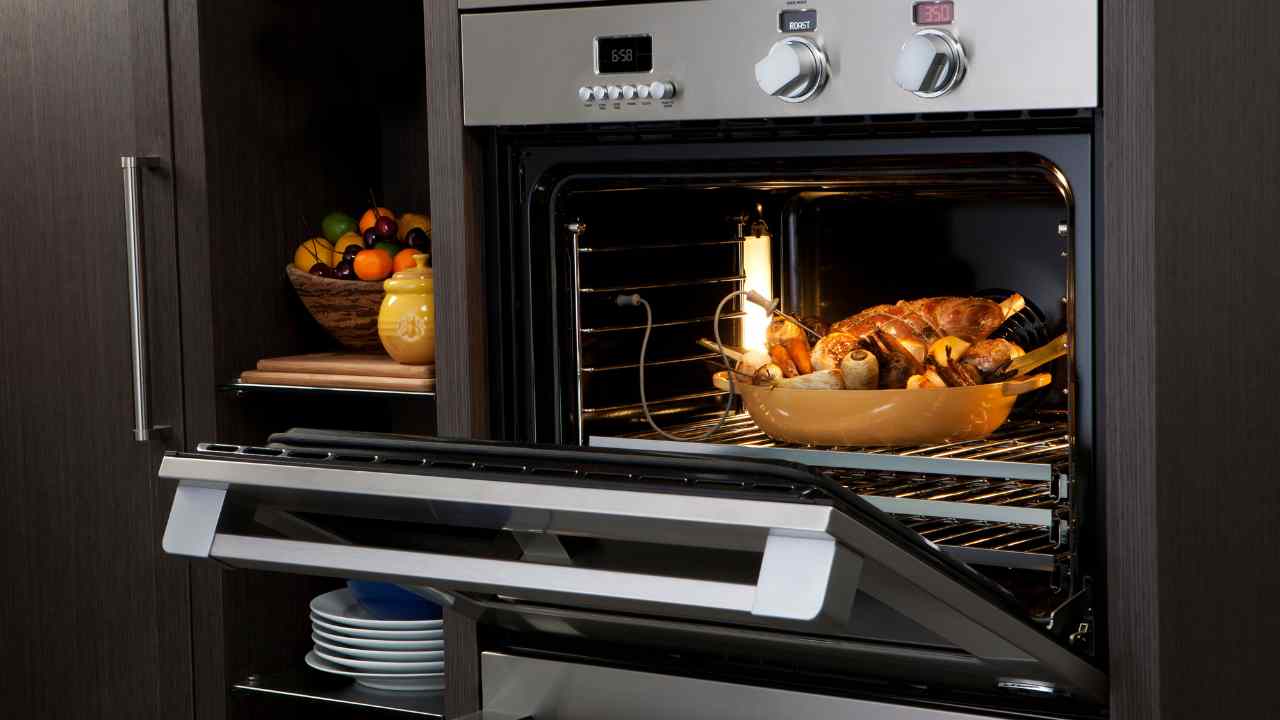 Forno statico o ventilato? Alcuni consigli su come cucinare cosa