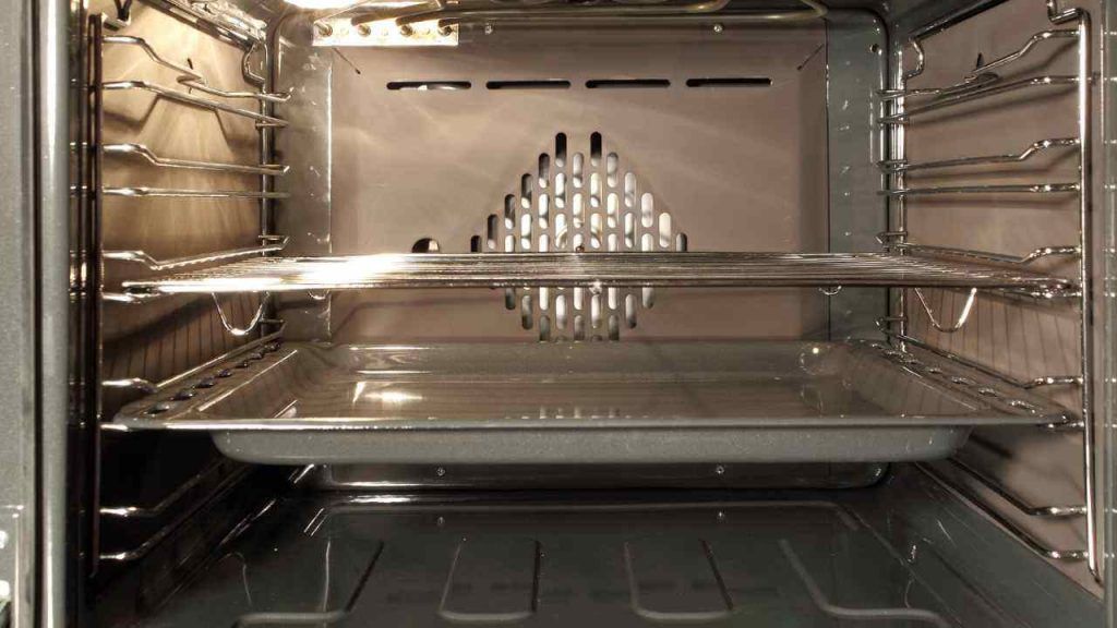 Forno statico o ventilato? Alcuni consigli su come cucinare cosa