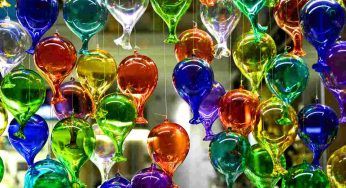 Hai bicchieri in credenza non più accoppiati? Cosa fare (è rivoluzionario)