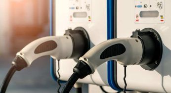 Lampioni utilizzati come colonnine di ricarica: è fattibile come soluzione?