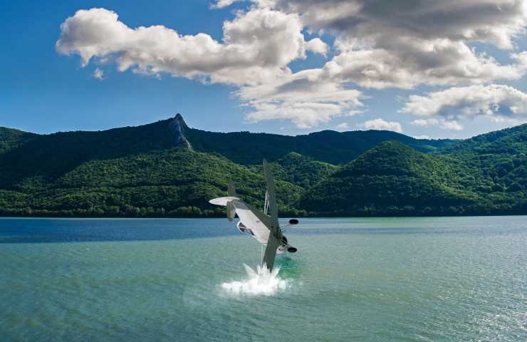 aereo schianto nell'oceano