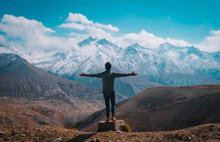 respirare aria pulita montagna