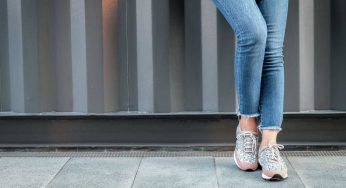 Jeans, sono sostenibili? Spoiler no, ma ti sveliamo come fare per non rinunciarvi