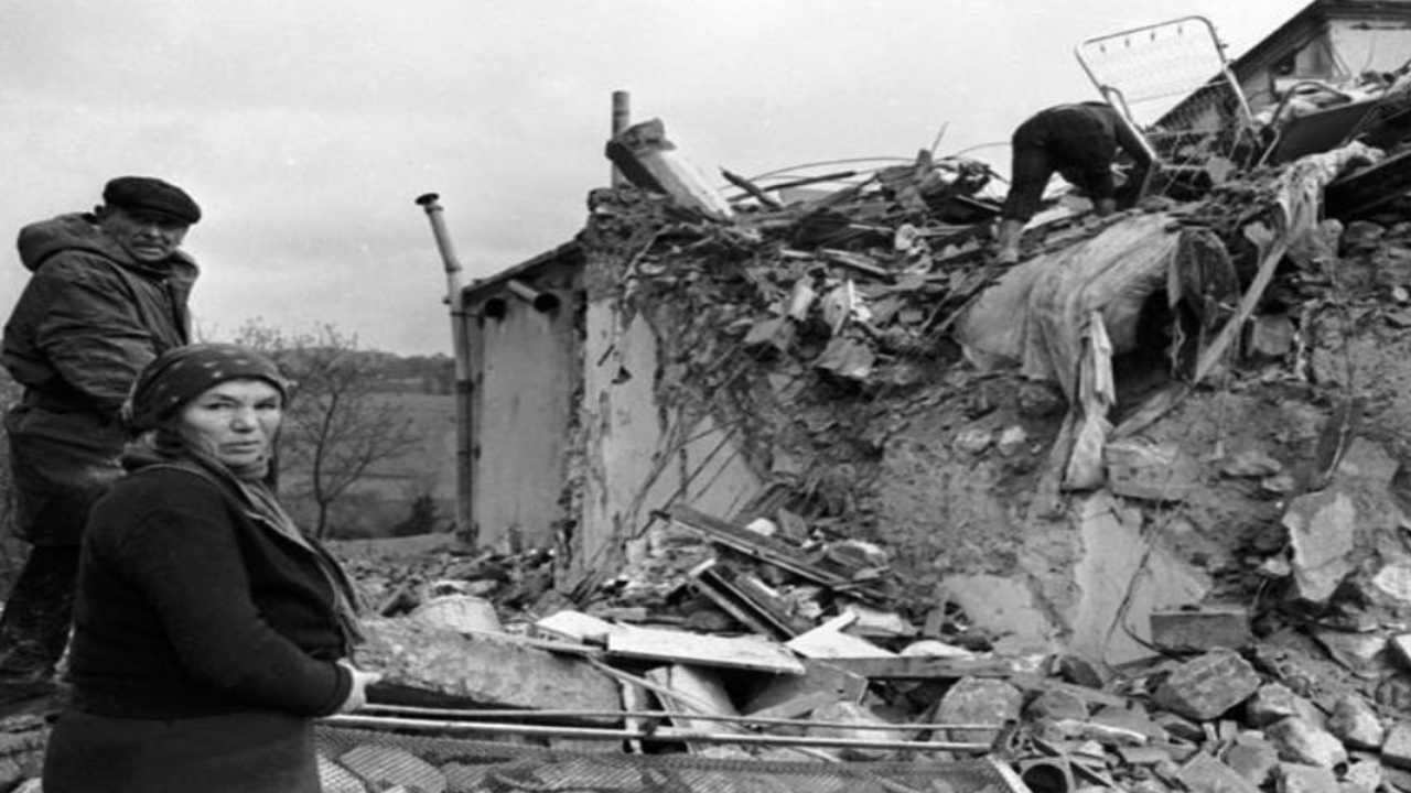 Terremoto in Irpinia del 23 Novembre 1980 Terremoto in Irpinia del 23 Novembre 1980
