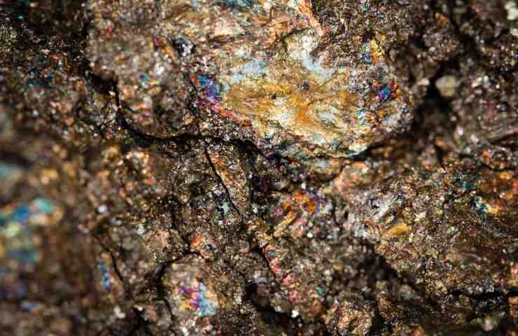 Impatto ambientale salute fondali oceanici estrazione minerali asteroidi mappati oceani
